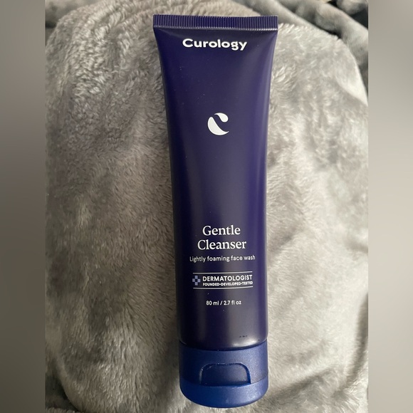 Curology gentle face wash NEW! - Picture 1 of 3